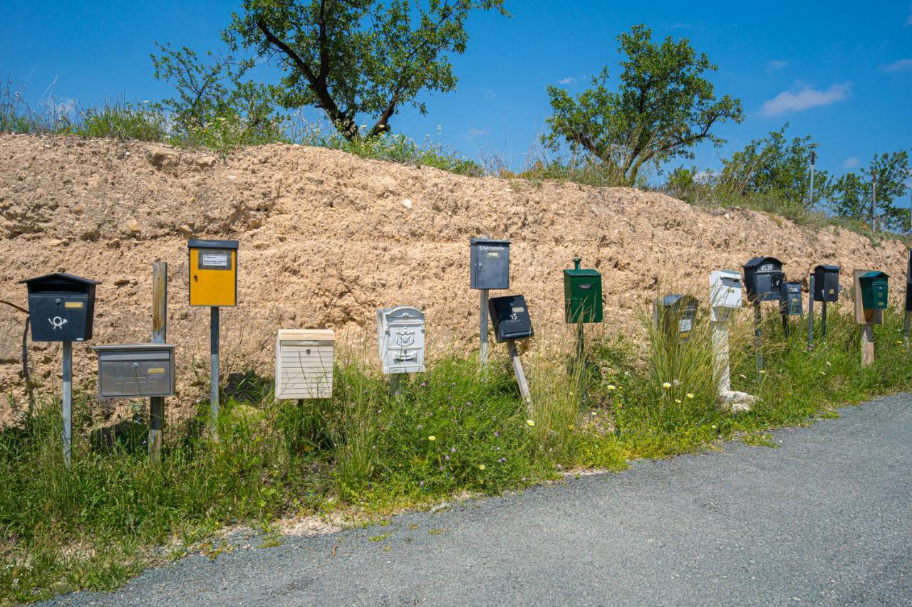 Finca Bilou Aigues Luaran gambar